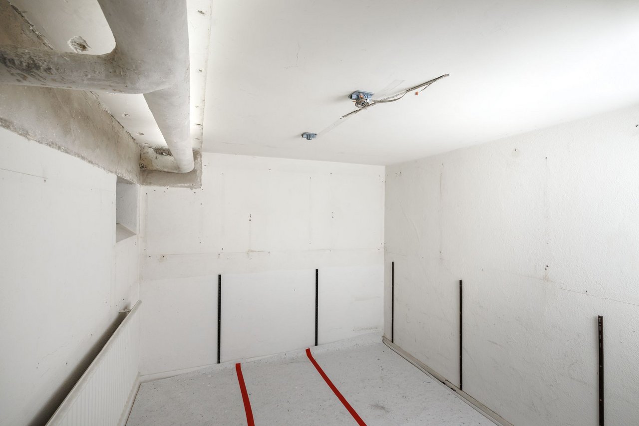 Ungedämmte Kellerdecke