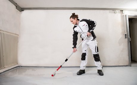 ISOTEC-Kellerbodensanierung Schritt 2 Versiegelung des Bodens