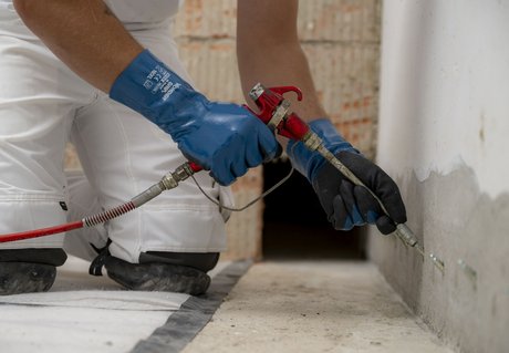 Injiziertes Spezialharz verhindert eindringen von Wasser