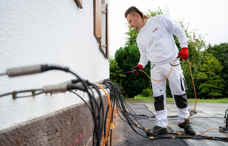 Feuchte Wände kontrolliert austrocknen